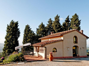 Pleasant Holiday Home in Montelupo Fiorentino with Garden